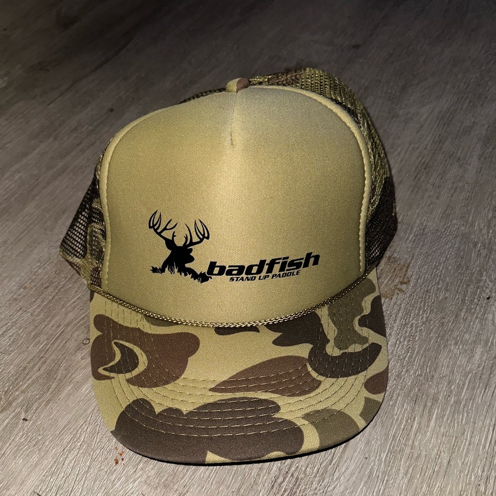 Bad fish Camouflage trucker foam snapback hat